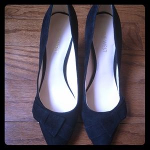Nine West bow heels